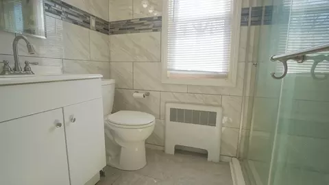 78 Mayfair Ave, Springfield, MA 01104 photo 12