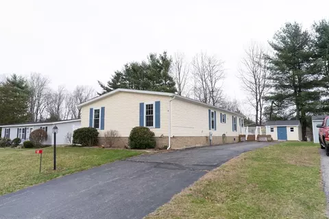 18 Fox Run, Brookfield, MA 01506