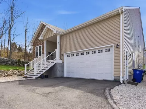 67 Ling St, Fall River, MA 02720 photo 2