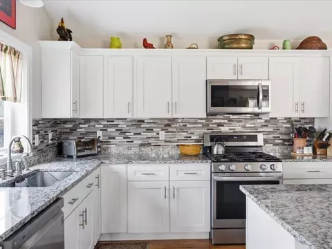 67 Ling St, Fall River, MA 02720 photo 13