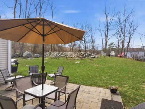 67 Ling St, Fall River, MA 02720 photo 5