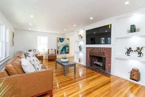 27 Ellison Ave, Mattapan, MA 02126