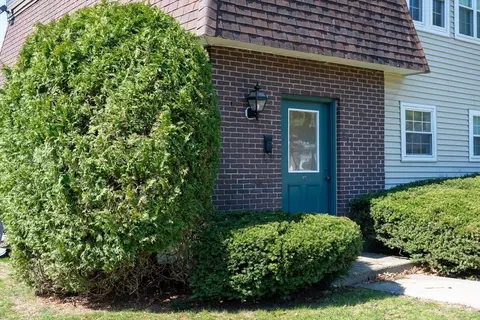 180 Main St #2110, Bridgewater, MA 02324