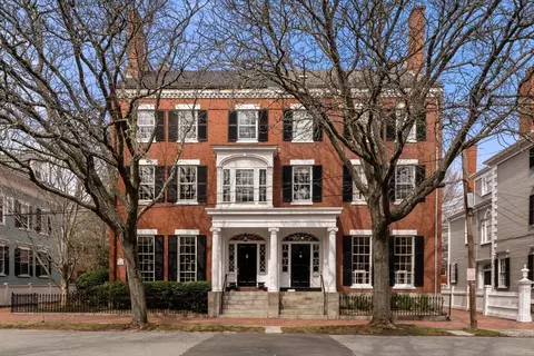 40 Chestnut St, Salem, MA 01970