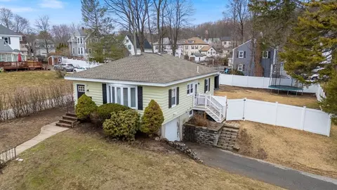 84 Groveland St, Haverhill, MA 01830