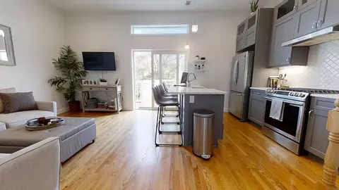 126 Princeton St #3, Boston, MA 02128