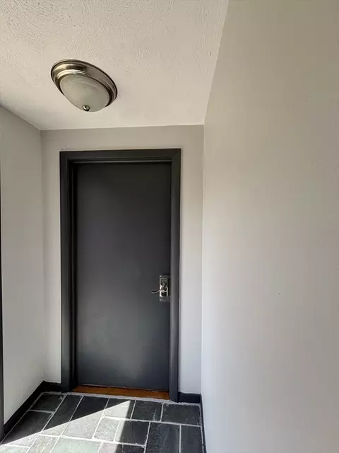 31-33 Atherton Rd, Foxboro, MA 02035 photo 3