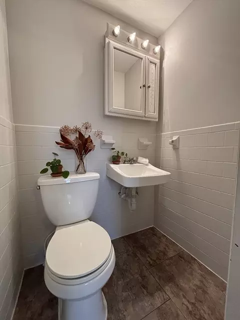31-33 Atherton Rd, Foxboro, MA 02035 photo 12