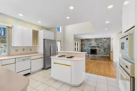 49 Forest St, Saugus, MA 01906 photo 10