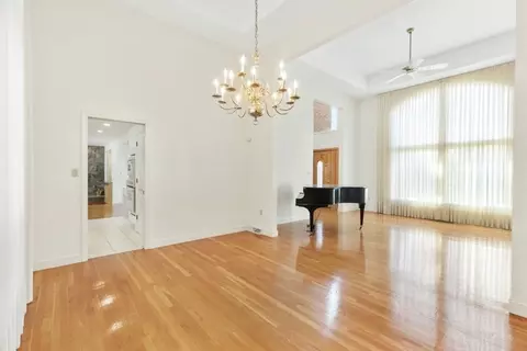 49 Forest St, Saugus, MA 01906 photo 9