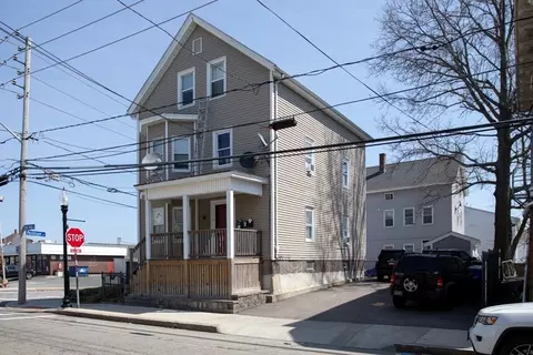 176 E Main St, Fall River, MA 02724 photo 4