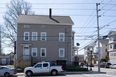 176 E Main St, Fall River, MA 02724 photo 3