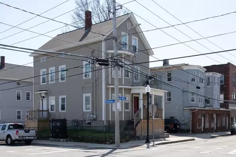 176 E Main St, Fall River, MA 02724 photo 2