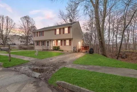 38 Twin Brooks Cir #38, Haverhill, MA 01835