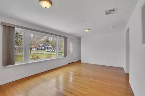 2401 Wilbraham Rd, Springfield, MA 01129 photo 10