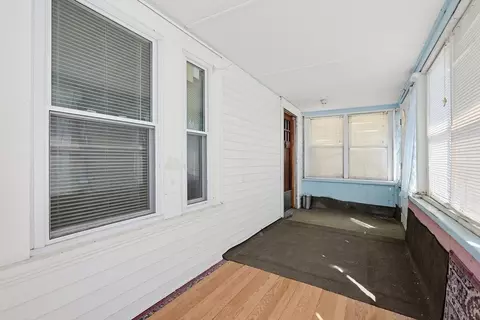 22 Camp St, Worcester, MA 01603 photo 3