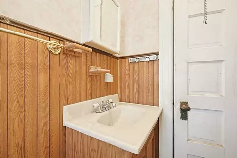 22 Camp St, Worcester, MA 01603 photo 34