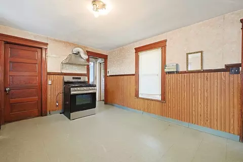 22 Camp St, Worcester, MA 01603 photo 12