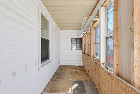 22 Camp St, Worcester, MA 01603 photo 7