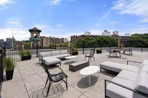 69 Walnut St #4, Brookline, MA 02445 photo 16