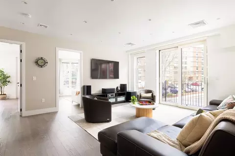 69 Walnut St #4, Brookline, MA 02445 photo 5