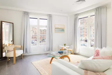 69 Walnut St #4, Brookline, MA 02445 photo 10