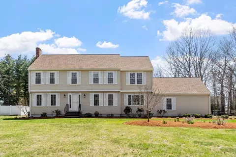 1492 Great Pond Rd, North Andover, MA 01845