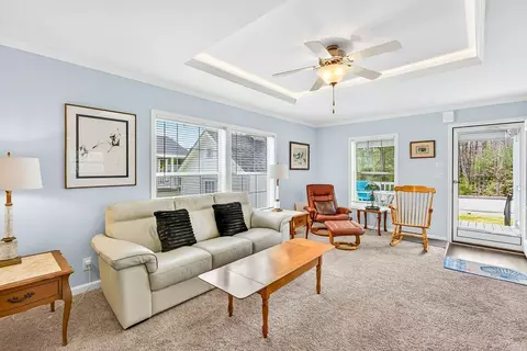 Living - 117 Topaz Ter, Gardner, MA 01440 photo 3 of 3