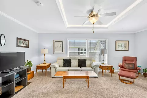 Living - 117 Topaz Ter, Gardner, MA 01440 photo 1 of 3