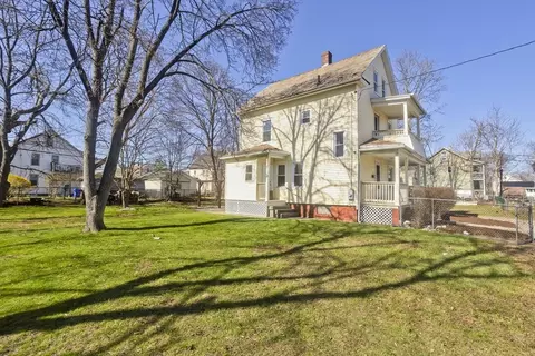 Exterior - 24 Morrell St, Springfield, MA 01104 photo 8 of 10