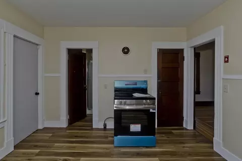 Entry Way - 24 Morrell St, Springfield, MA 01104 photo 2 of 2