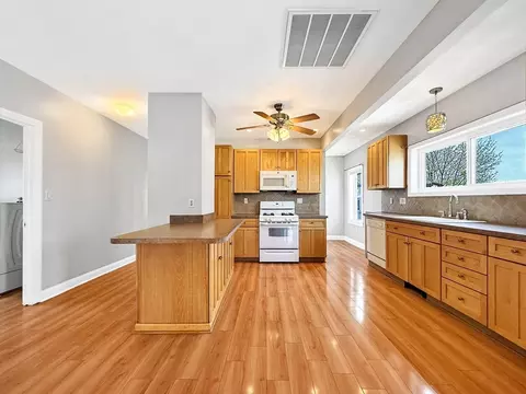 71 Winslow St, Everett, MA 02149 photo 9