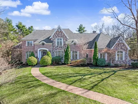 6 Trailside Way, Norfolk, MA 02056