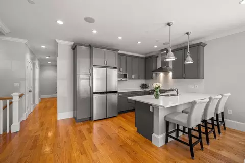 858 E 2nd St #2, Boston, MA 02127