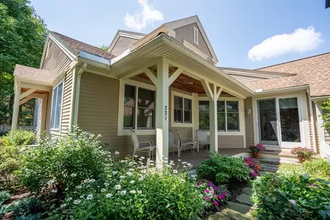 221 Nobscot Rd #221, Sudbury, MA 01776