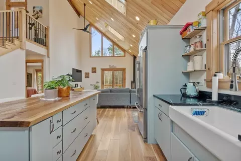 26 Pearl Rd, Ashburnham, MA 01430 photo 5