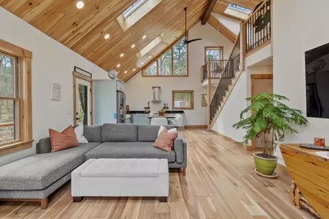 26 Pearl Rd, Ashburnham, MA 01430 photo 3