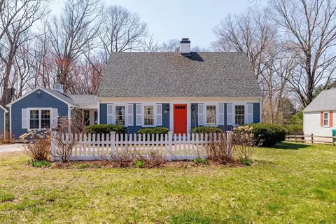 225 No Main St, Whitinsville, MA 01588