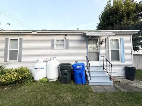 16 Mobile Home Way, Springfield, MA 01119 photo 12