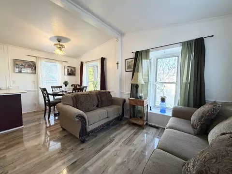 16 Mobile Home Way, Springfield, MA 01119 photo 2