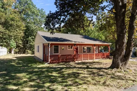 18 Edgewood Dr, Holden, MA 01520