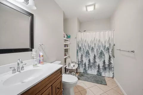 Bath - 1104 Main St, Warren, MA 01083 photo 1 of 2