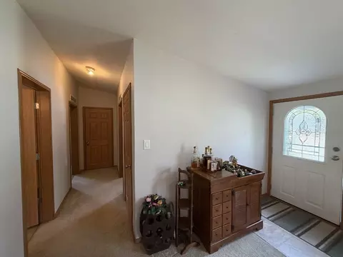 Entry Way - 2 Crescent, Winchendon, MA 01475 photo 1 of 1
