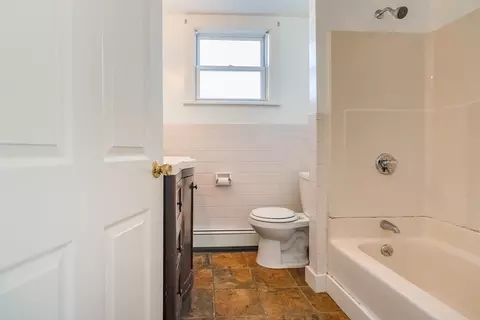 Bath - 471-473 Division St, Fall River, MA 02721 photo 2 of 3