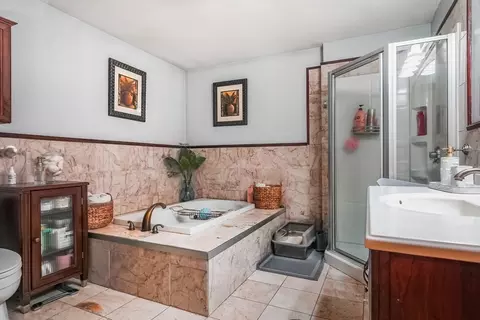 Bath - 471-473 Division St, Fall River, MA 02721 photo 1 of 3