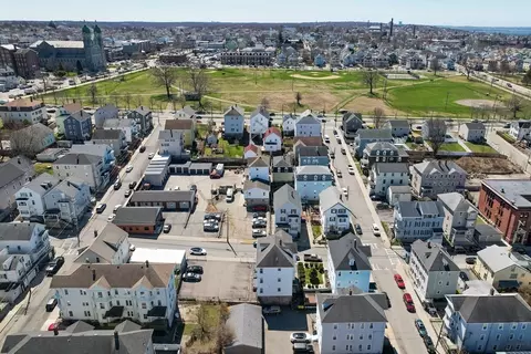 View/Area - 471-473 Division St, Fall River, MA 02721 photo 2 of 3