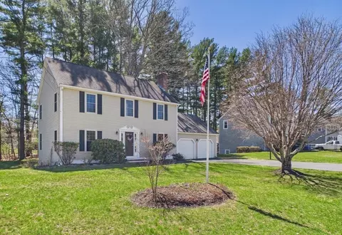134 Partridge Cir, Taunton, MA 02780