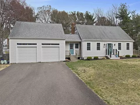 51 Meetinghouse Ln, Marshfield, MA 02050
