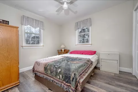 Bedroom - 1 Barnes St, Wareham, MA 02571 photo 1 of 3