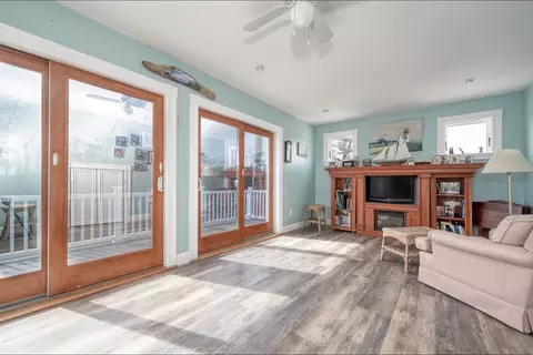 Living - 1 Barnes St, Wareham, MA 02571 photo 1 of 1